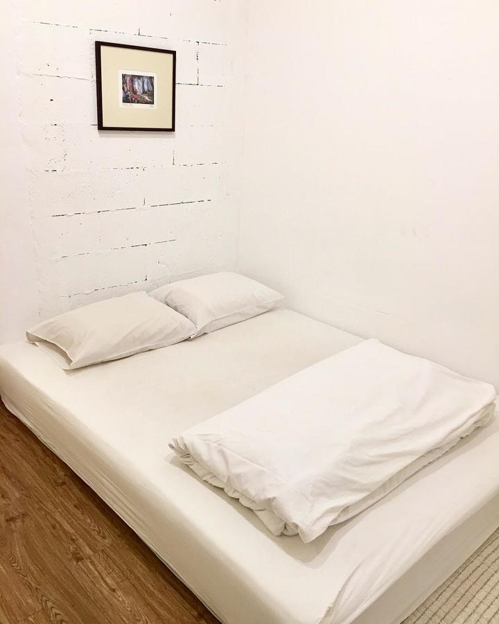 צ'יאנג מאי Funwahn Hostel And Cafe מראה חיצוני תמונה
