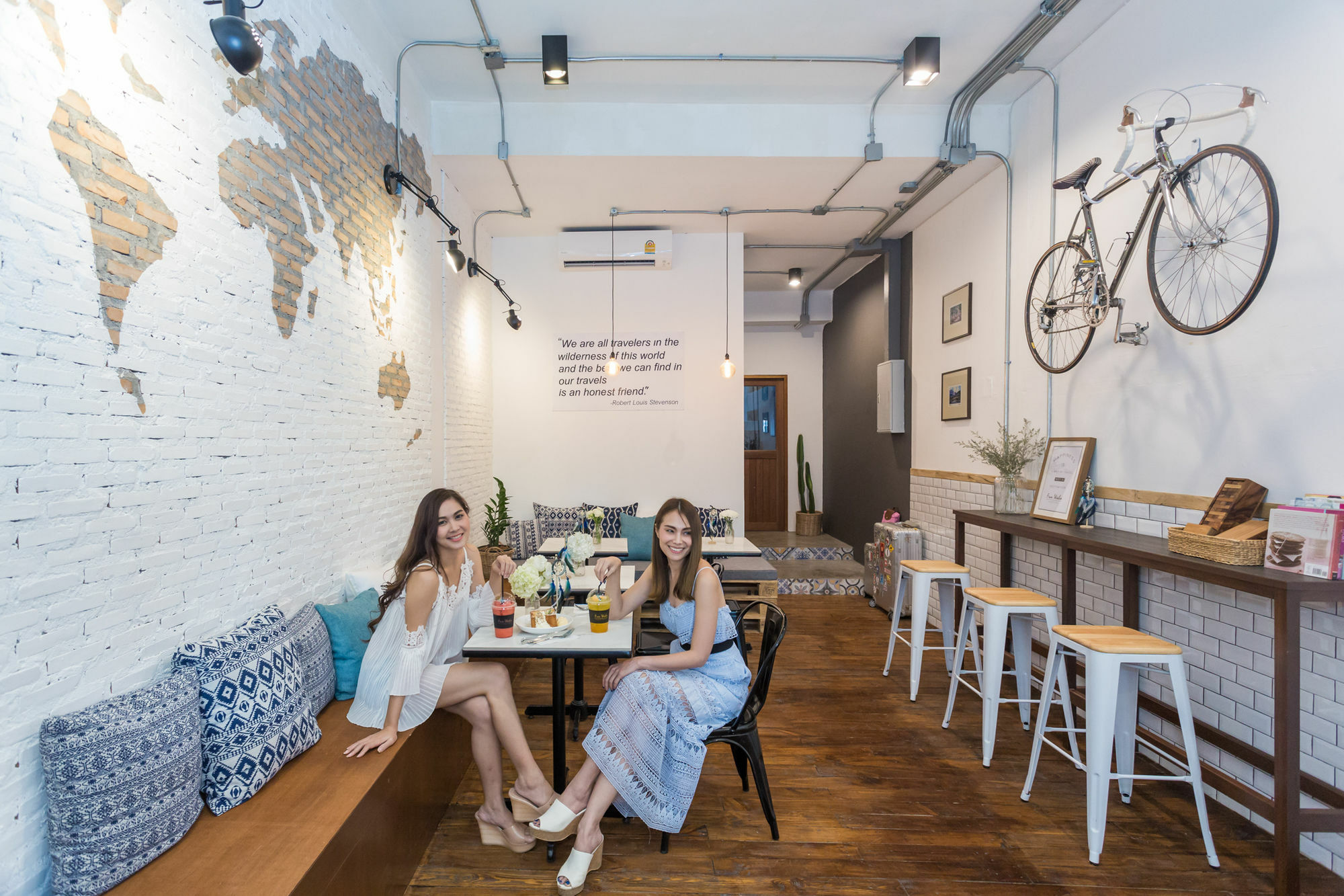 צ'יאנג מאי Funwahn Hostel And Cafe מראה חיצוני תמונה