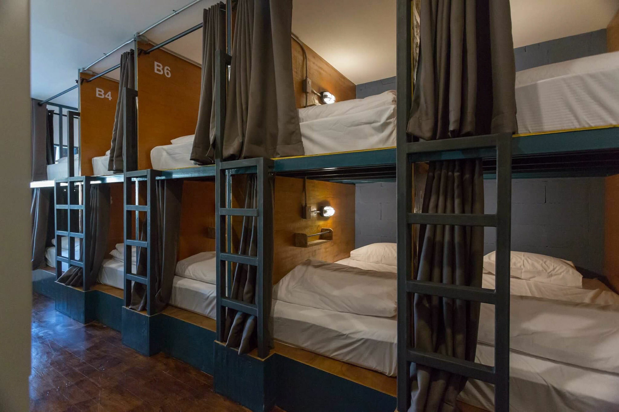 צ'יאנג מאי Funwahn Hostel And Cafe מראה חיצוני תמונה