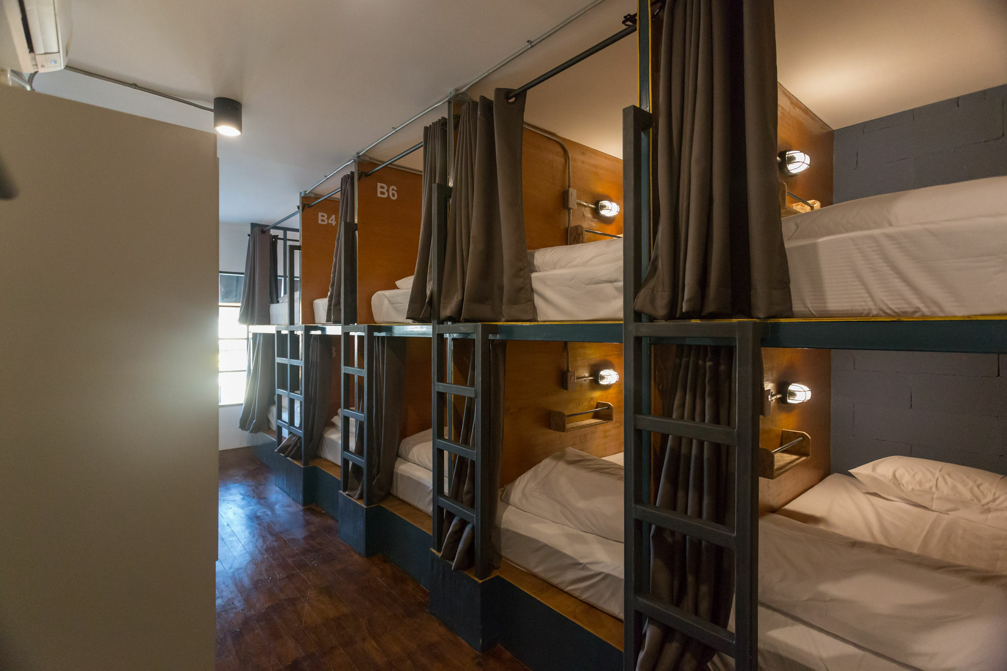 צ'יאנג מאי Funwahn Hostel And Cafe מראה חיצוני תמונה