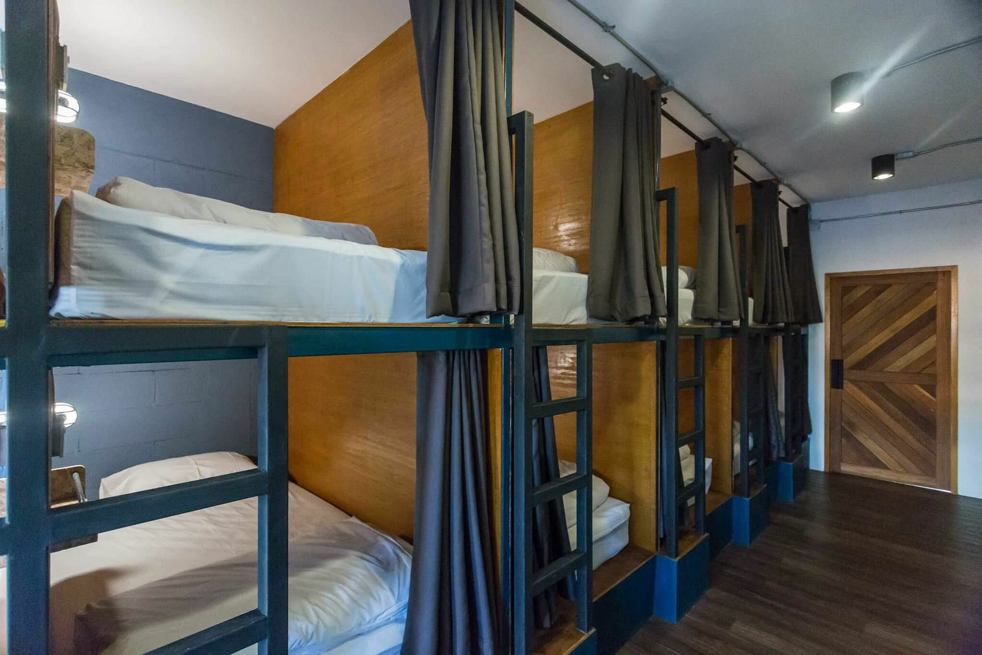 צ'יאנג מאי Funwahn Hostel And Cafe מראה חיצוני תמונה