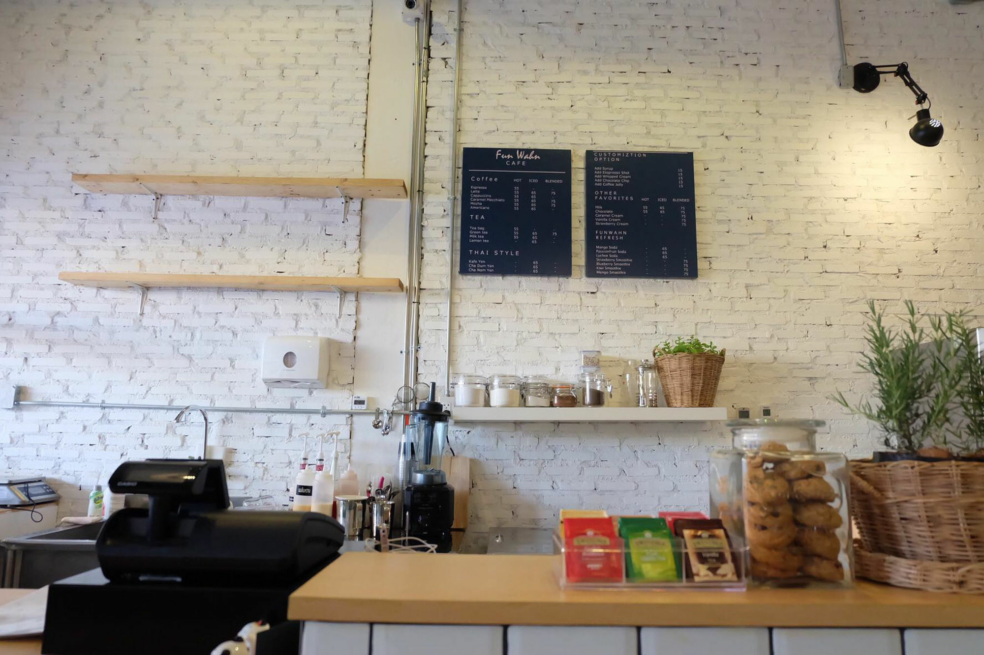 צ'יאנג מאי Funwahn Hostel And Cafe מראה חיצוני תמונה
